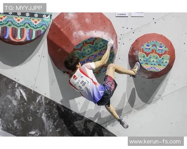 西安攀岩队在全国运动攀岩耐力排行榜中荣获第八名的佳绩