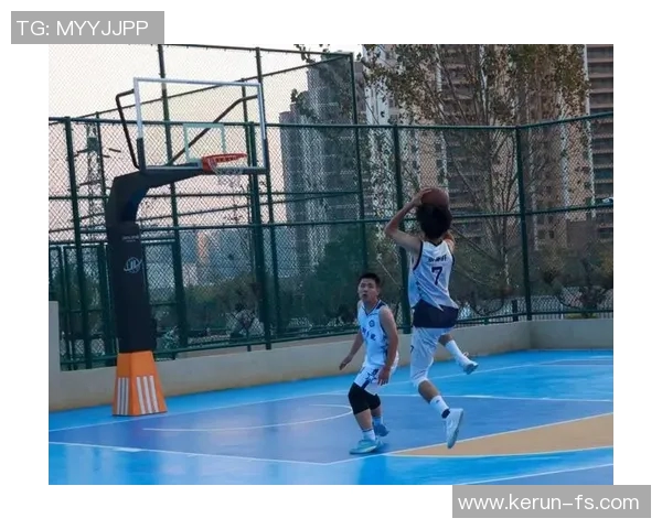 武汉篮球队的速度之美探索快速进攻战术与团队配合的完美结合 武汉篮球队的速度之美探索快速进攻战术与团队配合的完美结合